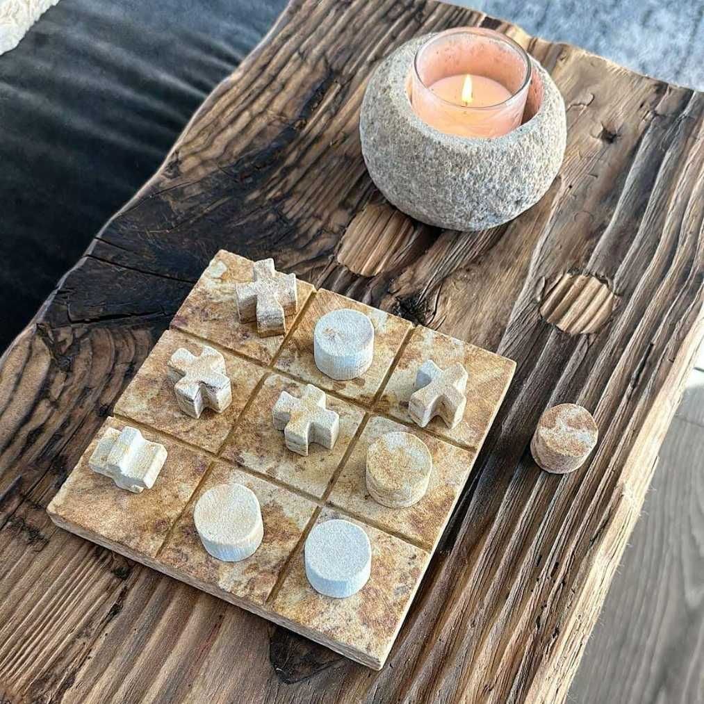 Juego de triki en piedra