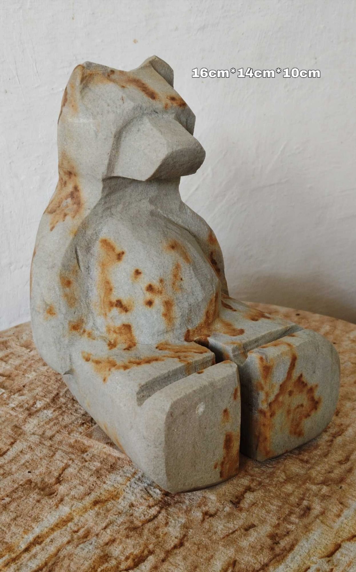 Escultura en Piedra Oso Polar