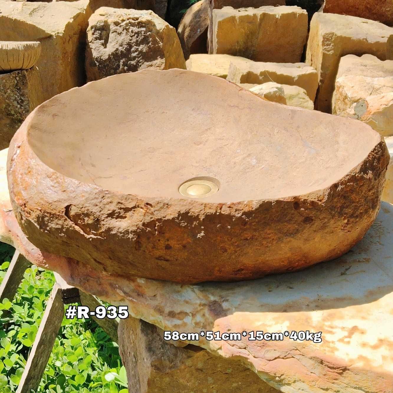 Lavamanos rústicos en piedra