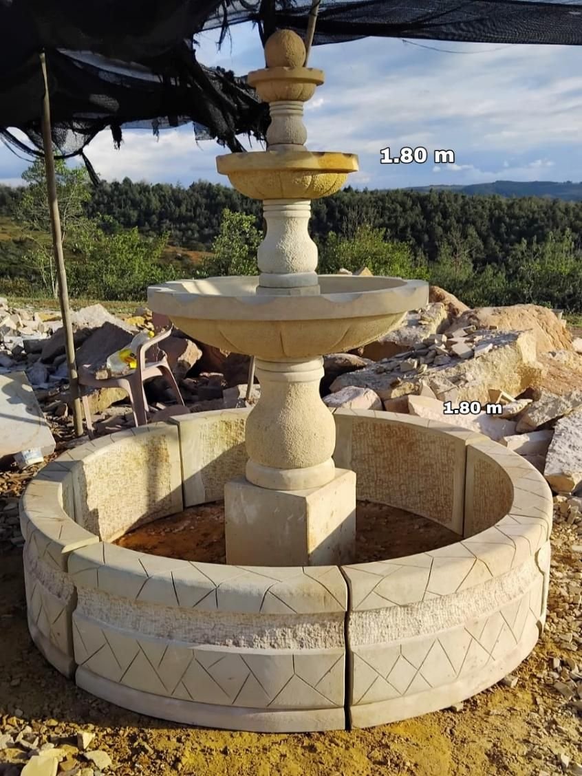 Fuente en piedra arenisca 1,80 metros