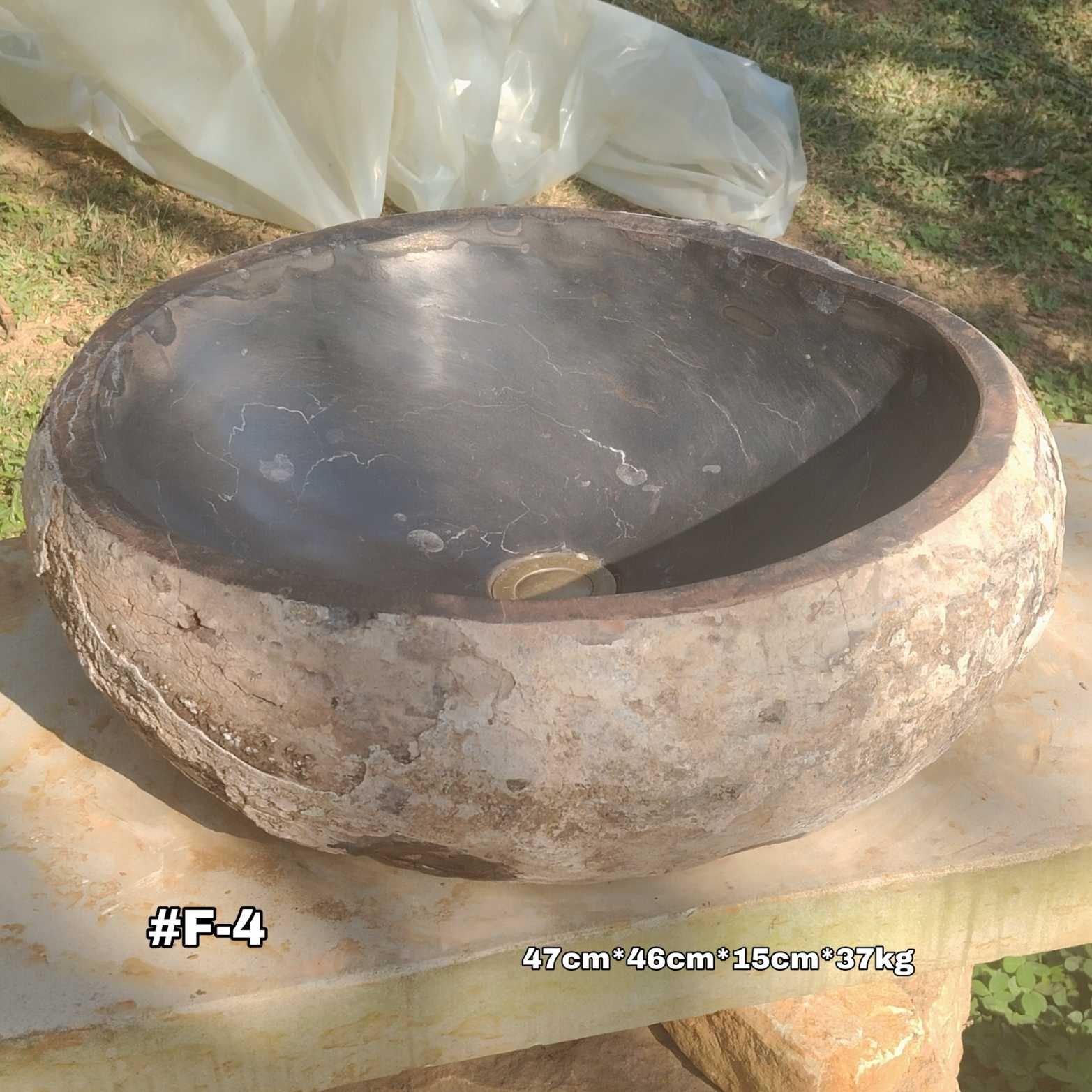 Lavamanos en piedra fósil