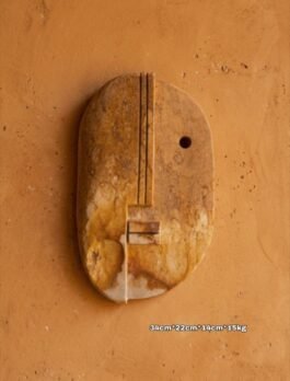 Escultura en piedra para pared