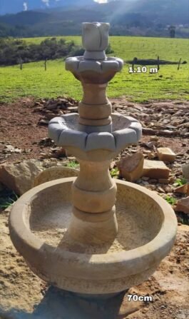 Fuente en piedra clásica