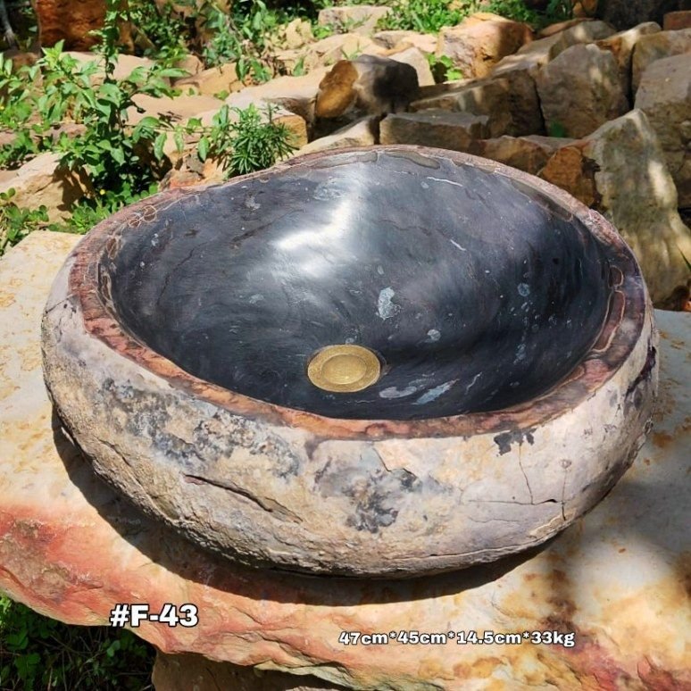 Lavamanos en piedra fósil