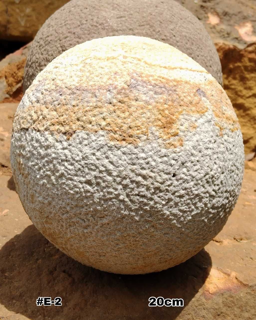Esfera en piedra