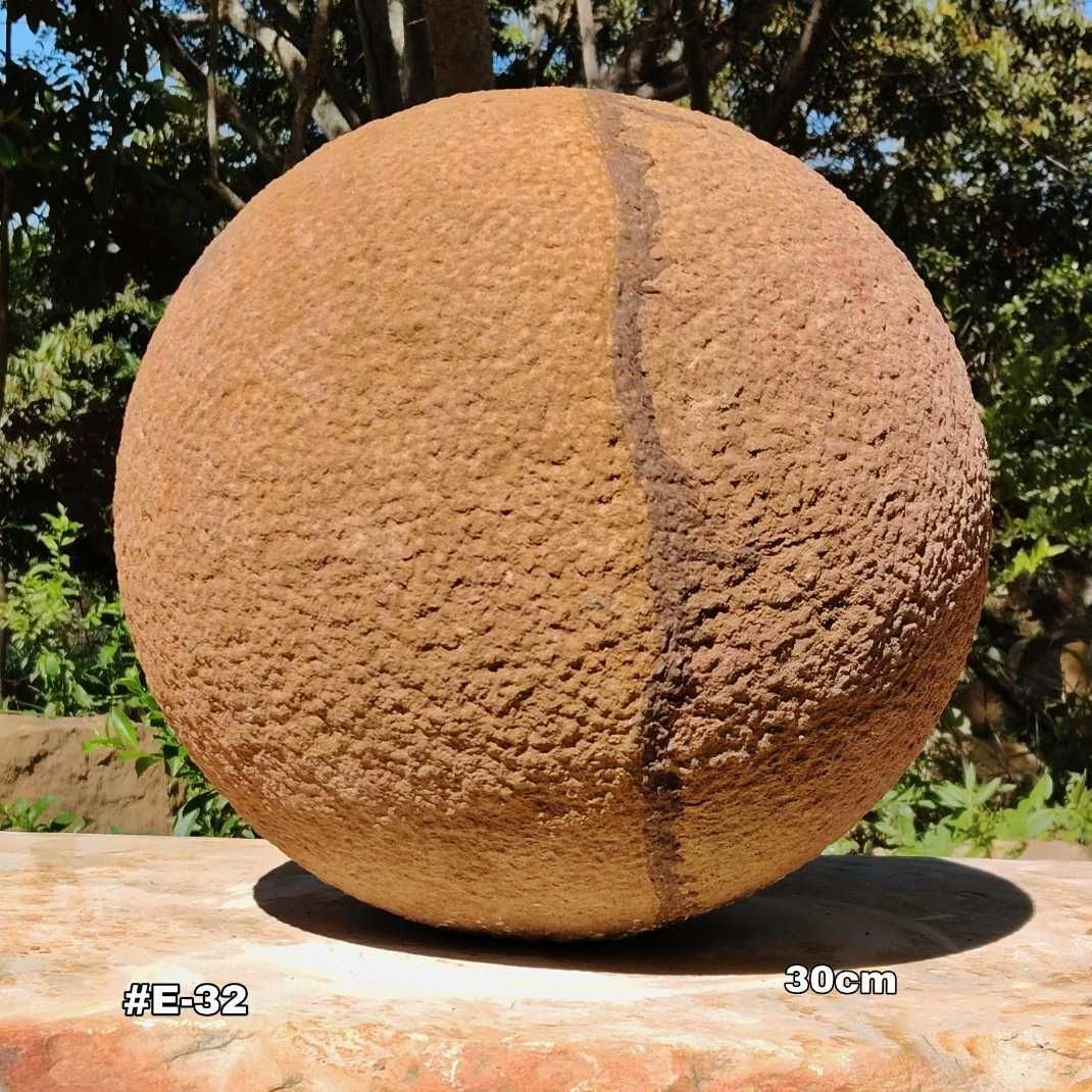 Esfera en piedra