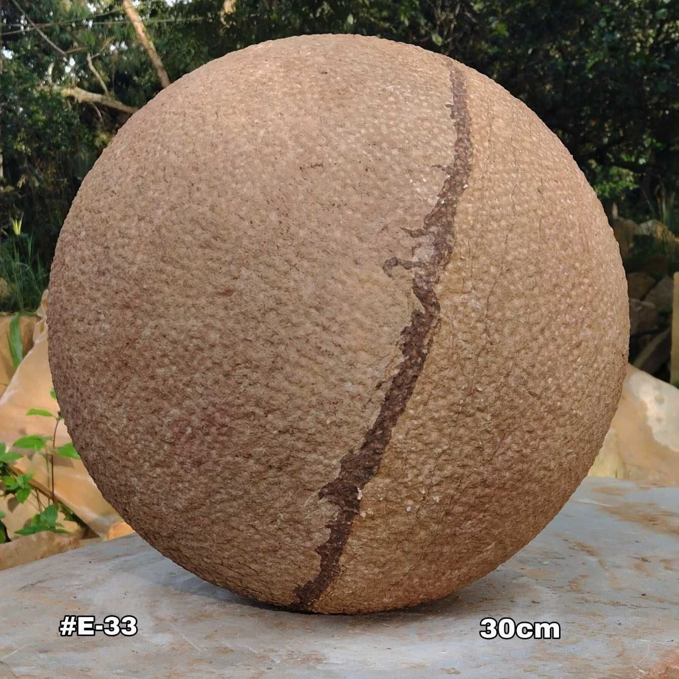 Esfera en piedra