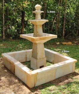 Fuente en piedra cuadrada
